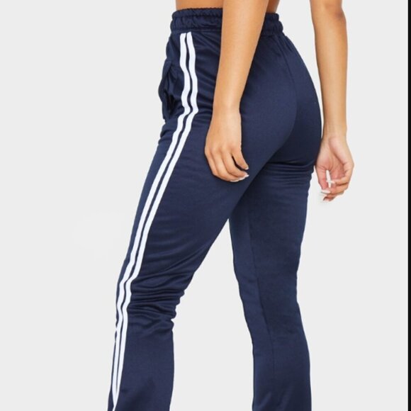 PrettyLittleThing Navy Side Stripe Flare Leg Sweatpants 0 - Picture 3 of 13